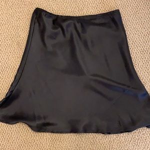 Cute black fancy skirt!!